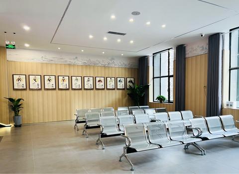 呼和浩特京蒙国医中医院儿科环境医院过道